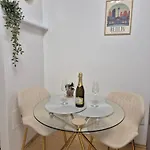 Zencozy - Free Underground Parking بوخارست