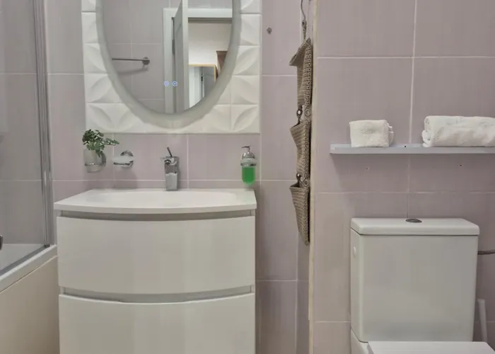 Zencozy - Free Underground Parking Apartment Bucharest