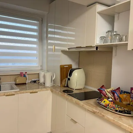 Zencozy - Free Underground Parking Apartment Bucharest